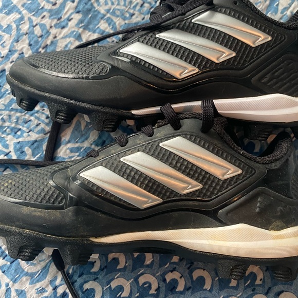Youth Adidas Baseball Cleats - Picture 2 of 9